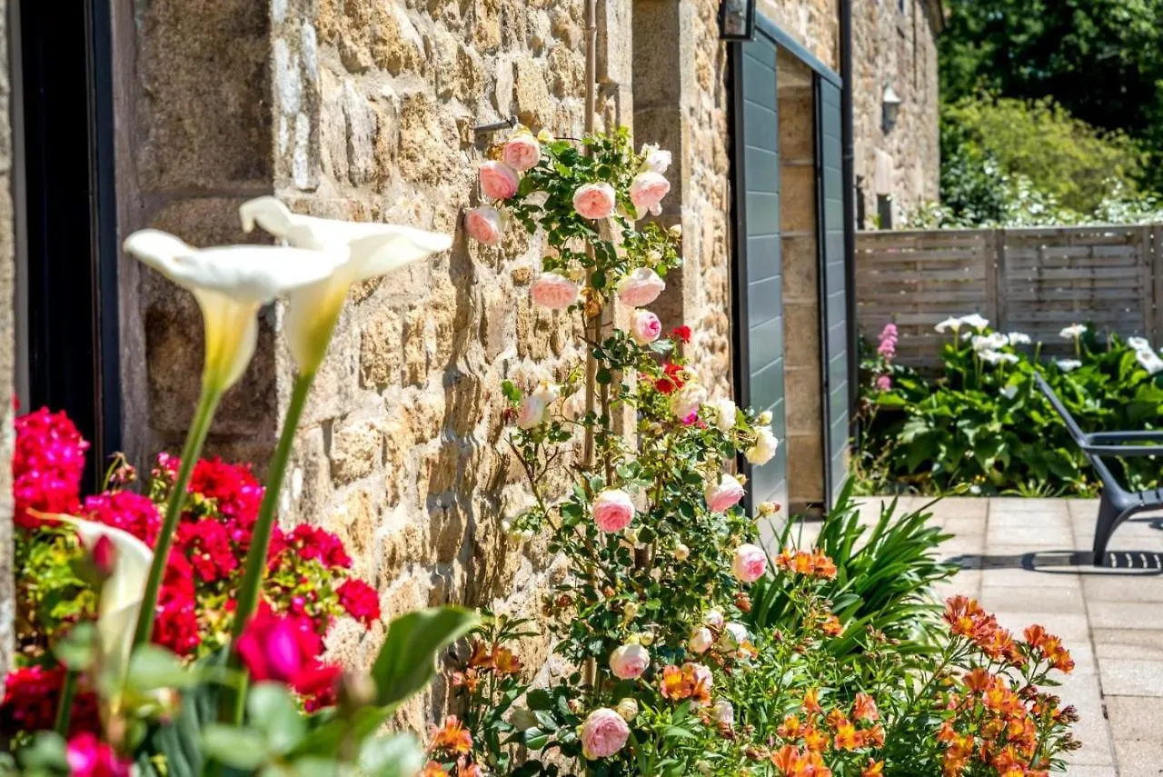La Maison A Carnac Avec Son Jardin Clos De 2 A 6 Personnes A 5 Mn Des Plages