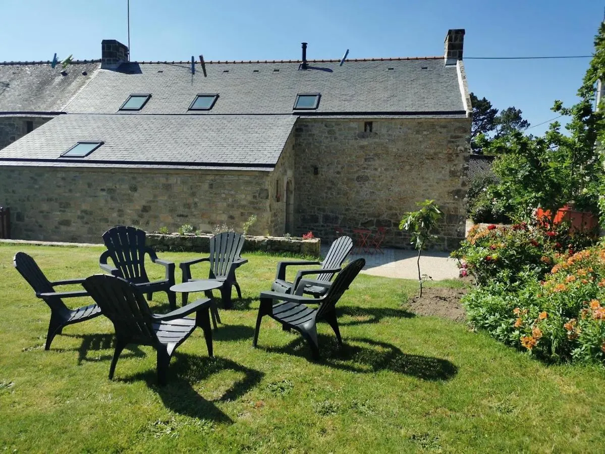 Villa La Maison A Carnac Avec Son Jardin Clos De 2 A 6 Personnes A 5 Mn Des Plages